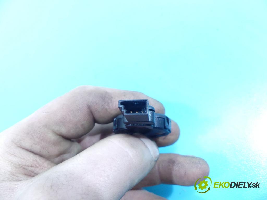 Toyota Avensis III T27 2009-2018 2.0 D4D 126 HP manual 93 kW 1998 cm3 5- snímač déšť: 89941-05030 (Snímače dažďa)