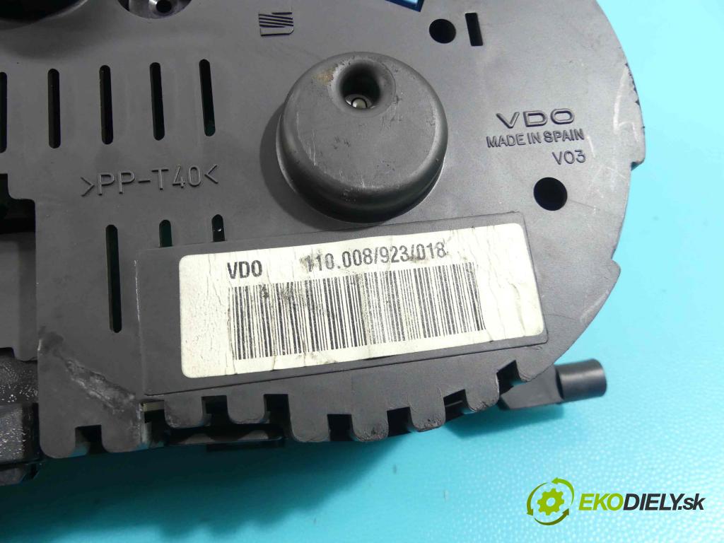 Seat Cordoba I 1993-2002 1.9 sdi 68 HP manual 50 kW 1896 cm3 4- prístrojovka/ budíky 06K0920821E (Prístrojové dosky, displeje)