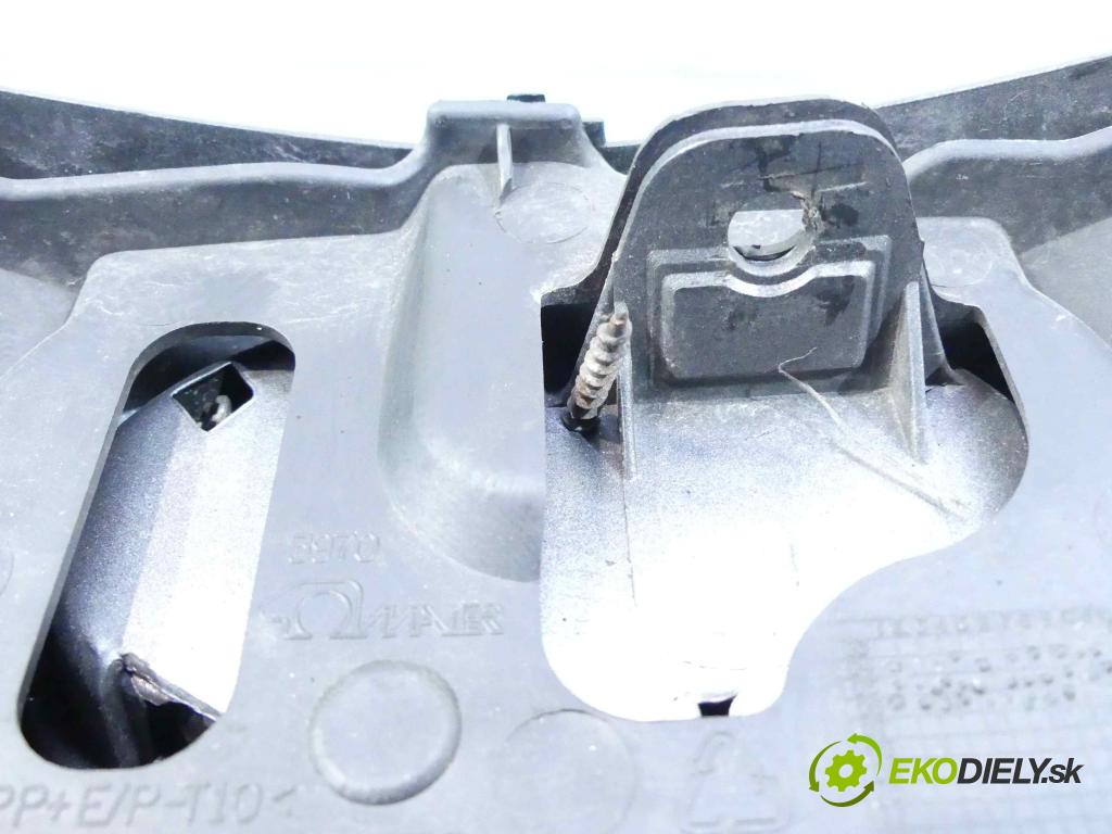 Toyota Corolla E12 2001-2009 1.4 D4D 90 HP manual 66 kW 1364 cm3 5- nárazník predné (Ostatné)