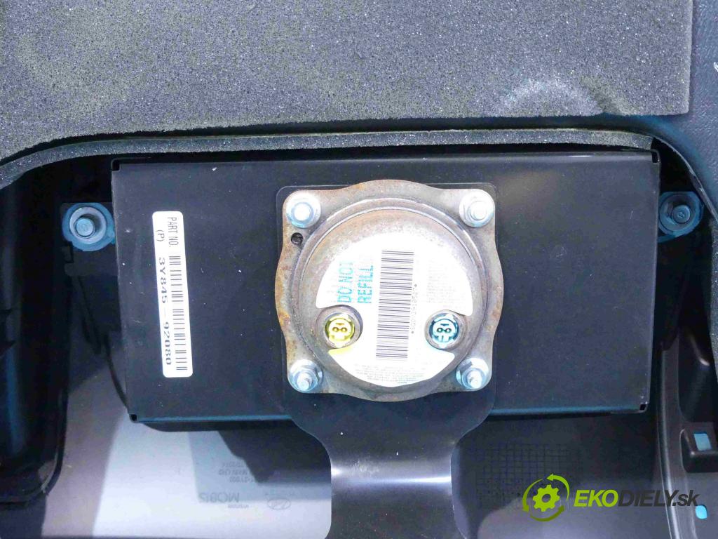 Hyundai Elantra V 2010-2016 1.8 16v 147 HP automatic 108 kW 1800 cm3 4- kokpit,pristrojová doska rozdeľovacia