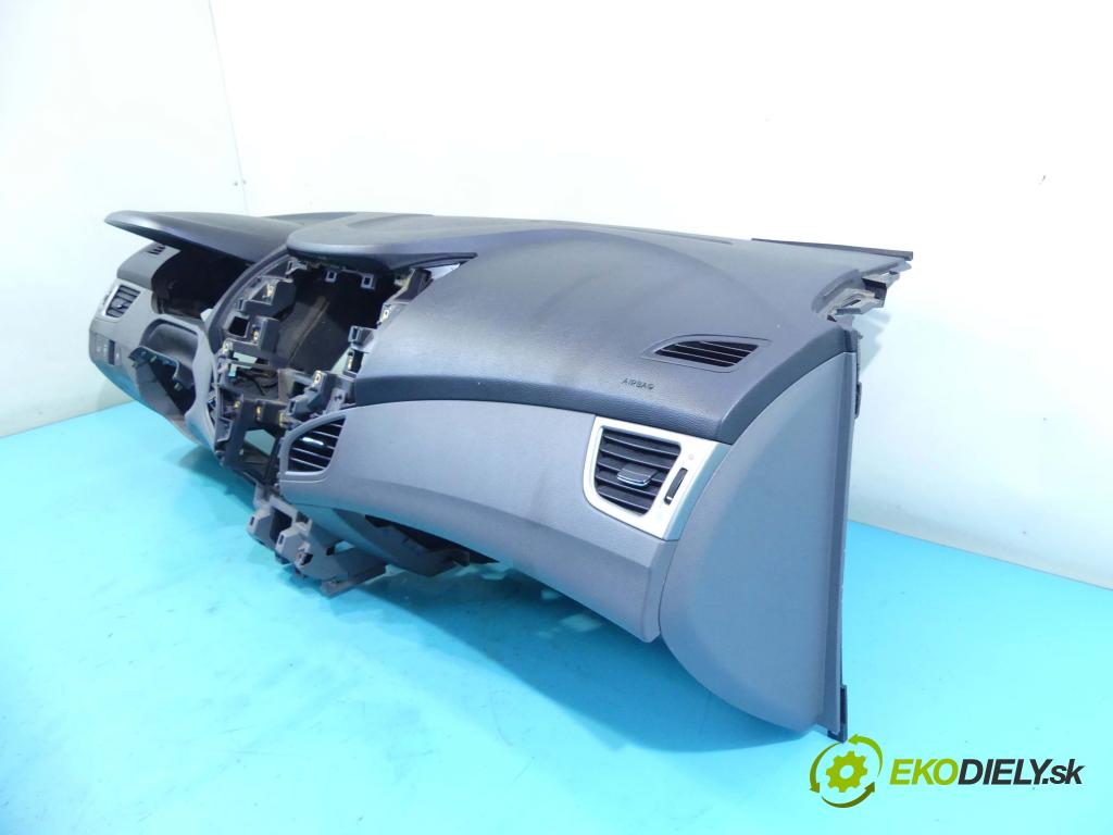 Hyundai Elantra V 2010-2016 1.8 16v 147 HP automatic 108 kW 1800 cm3 4- kokpit,pristrojová doska rozdeľovacia