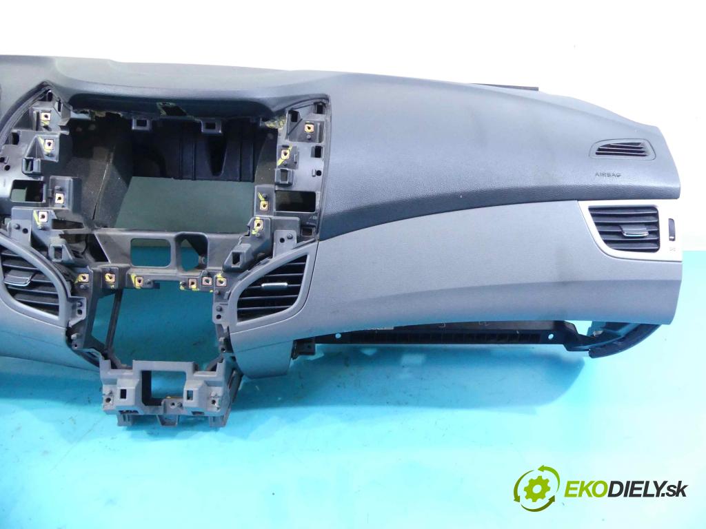 Hyundai Elantra V 2010-2016 1.8 16v 147 HP automatic 108 kW 1800 cm3 4- kokpit,pristrojová doska rozdeľovacia