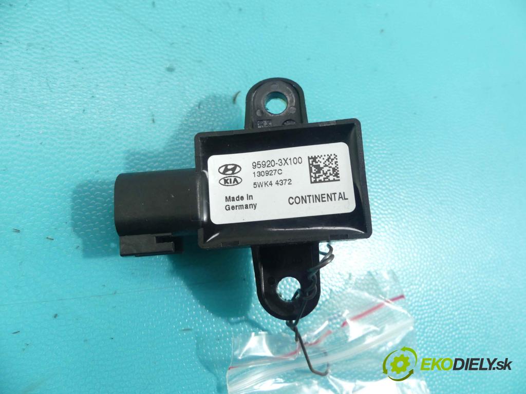 Hyundai Elantra V 2010-2016 1.8 16v 147 HP automatic 108 kW 1800 cm3 4- snímač šokovat: 95920-3X100 (Snímače nárazu)