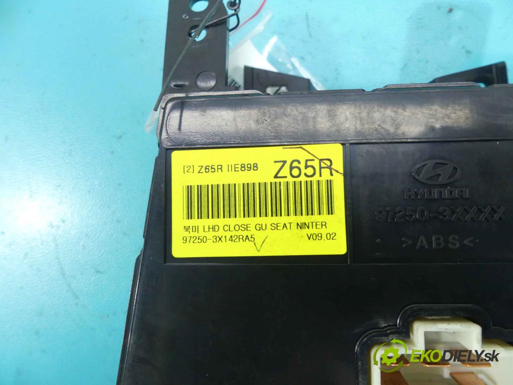 Hyundai Elantra V 2010-2016 1.8 16v 147 HP automatic 108 kW 1800 cm3 4- panel kúrenia 97250-3X142RA5
