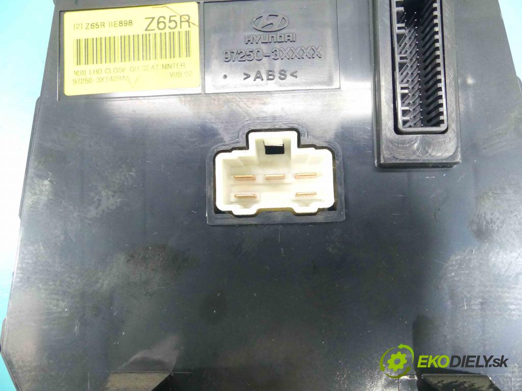 Hyundai Elantra V 2010-2016 1.8 16v 147 HP automatic 108 kW 1800 cm3 4- panel kúrenia 97250-3X142RA5