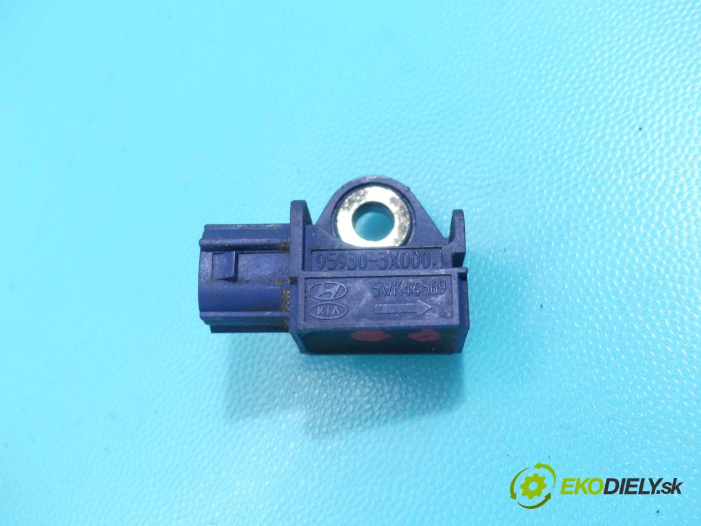 Hyundai Elantra V 2010-2016 1.8 16v 147 HP automatic 108 kW 1800 cm3 4- snímač šokovat: 5WK44369 (Snímače nárazu)