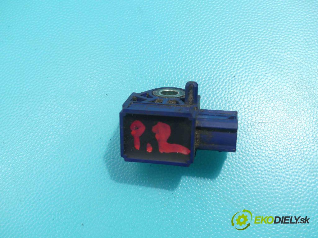 Hyundai Elantra V 2010-2016 1.8 16v 147 HP automatic 108 kW 1800 cm3 4- snímač šokovat: 5WK44369 (Snímače nárazu)