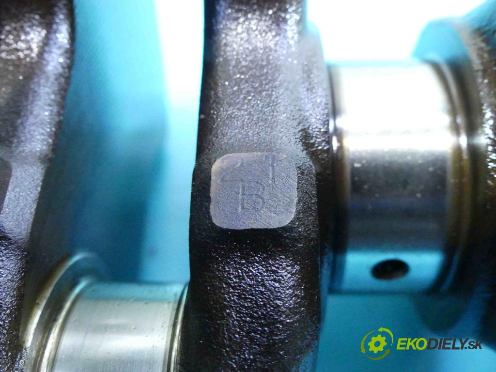 Toyota Yaris III 2011-2018 1.0 vvti 69KM manual 51 kW 998 cm3 5- Hřídel: kľukový 1KR (Ostatné)