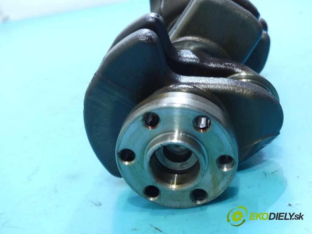 Toyota Yaris III 2011-2018 1.0 vvti 69KM manual 51 kW 998 cm3 5- Hřídel: kľukový 1KR (Ostatné)