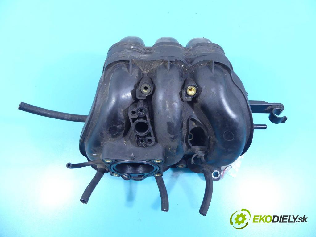 Toyota Yaris III 2011-2018 1.0 vvti 69KM manual 51 kW 998 cm3 5- zvod nasávací  (Sacie potrubia)