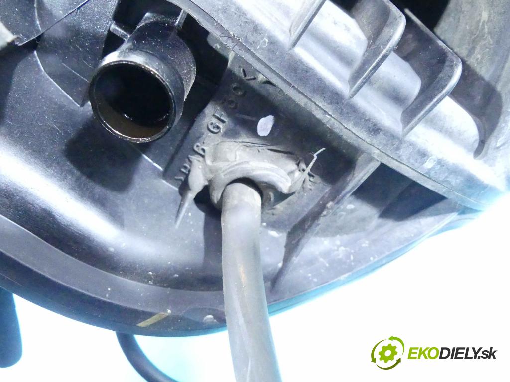 Toyota Yaris III 2011-2018 1.0 vvti 69KM manual 51 kW 998 cm3 5- zvod nasávací  (Sacie potrubia)