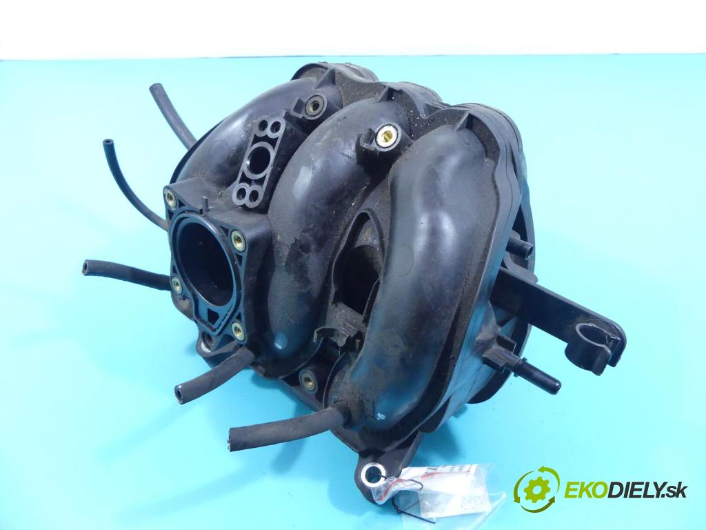 Toyota Yaris III 2011-2018 1.0 vvti 69KM manual 51 kW 998 cm3 5- zvod nasávací  (Sacie potrubia)