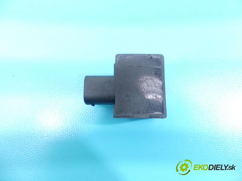 Vw Golf IV 1997-2003 1.6 16v 105 hp manual 77 kW 1598 cm3 5- snímač ESP 1J0907651A
