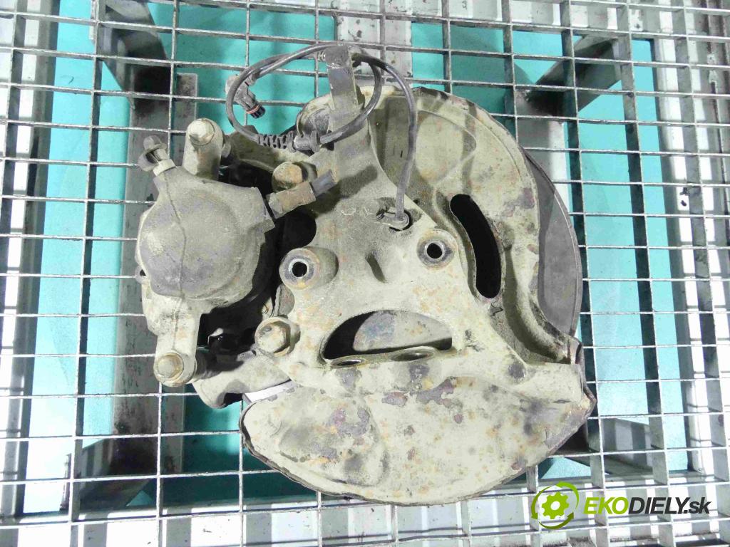 Mercedes C W203 2000-2007 1.8 kompressor 163 HP manual 120 kW 1796 cm3 3- náboj ľavé  (Náboje)