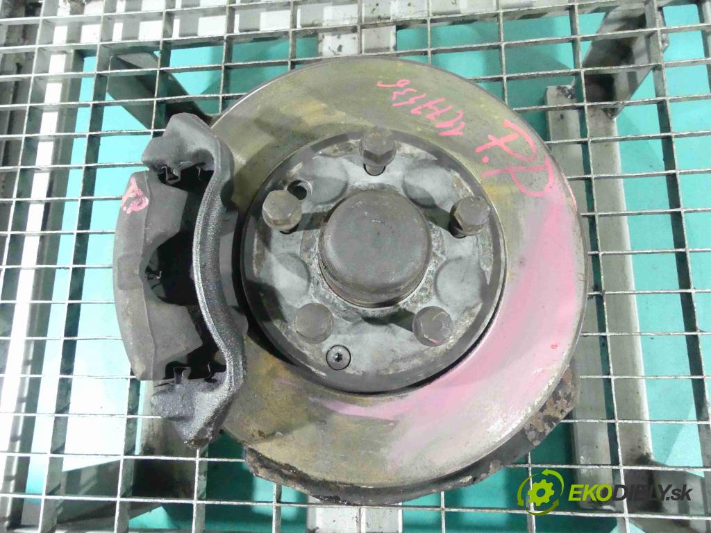 Mercedes C W203 2000-2007 1.8 kompressor 163 HP manual 120 kW 1796 cm3 3- náboj pravé  (Náboje)