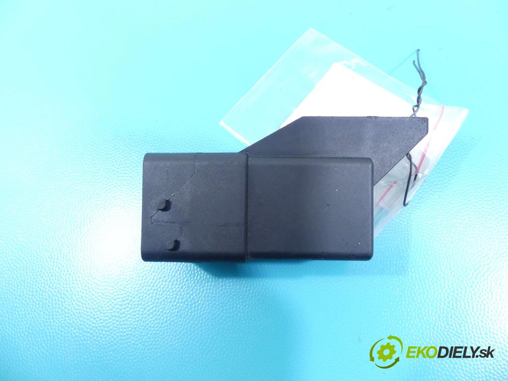 Citroen C5 II 2008-2017 1.6 hdi 114 HP automatic 84 kW 1560 cm3 5- Relé: 9802424080 (Relé)