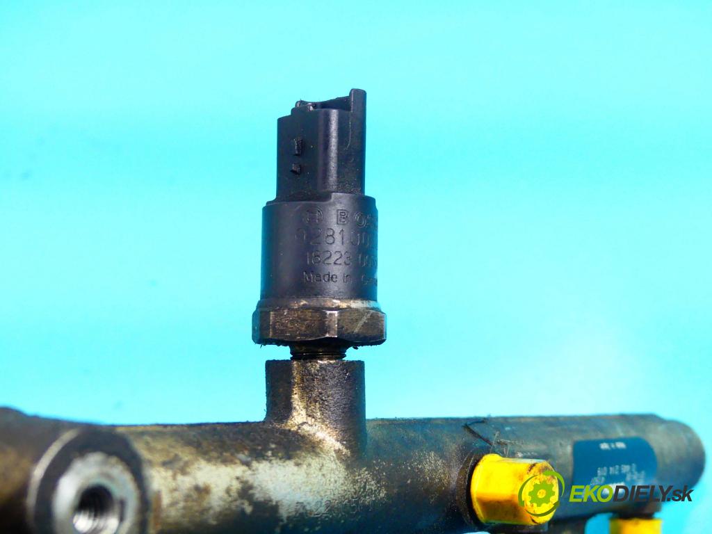 Citroen Xsara Picasso 2.0 hdi 90 HP manual 66 kW 1997 cm3 5- lišta vstrekovacia 0281002283 (Vstrekovacie lišty)