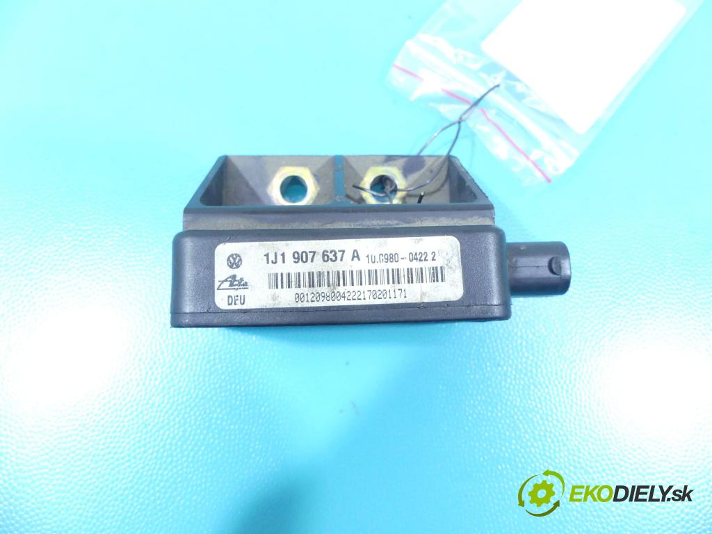 Audi A3 8L 1996-2003 1.8 T 150 hp manual 110 kW 1781 cm3 3- snímač ESP 1J0907657A