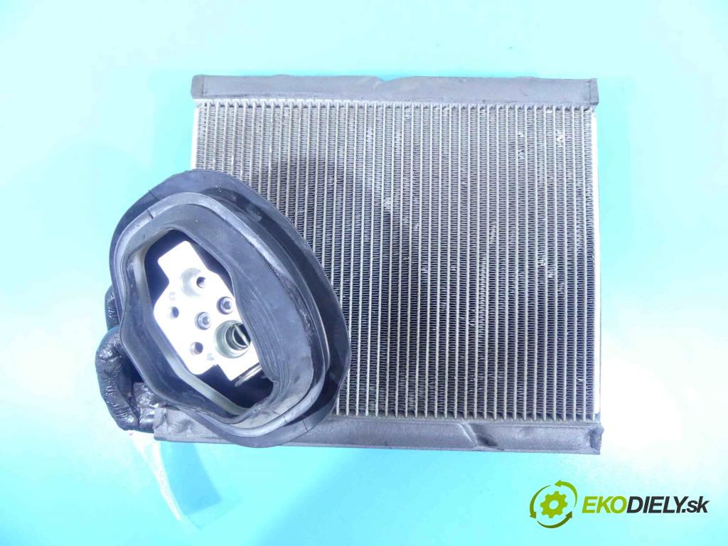 Audi A6 C7 2011-2018 3.0 TFSI 310HP automatic 228 kW 2995 cm3 4- radiator  (Radiátory kúrenia)