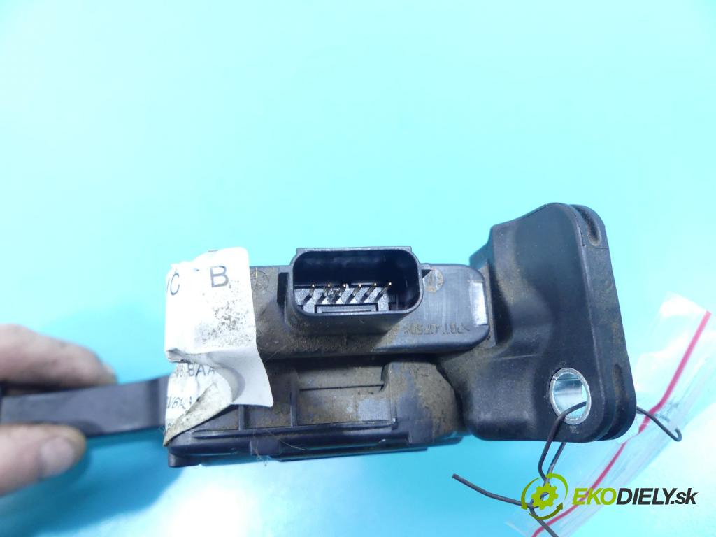 Ford Focus Mk3 2010-2018 1.6 tdci 116 HP manual 85 kW 1560 cm3 5- pedále BV61-9F836-AB (Pedále)
