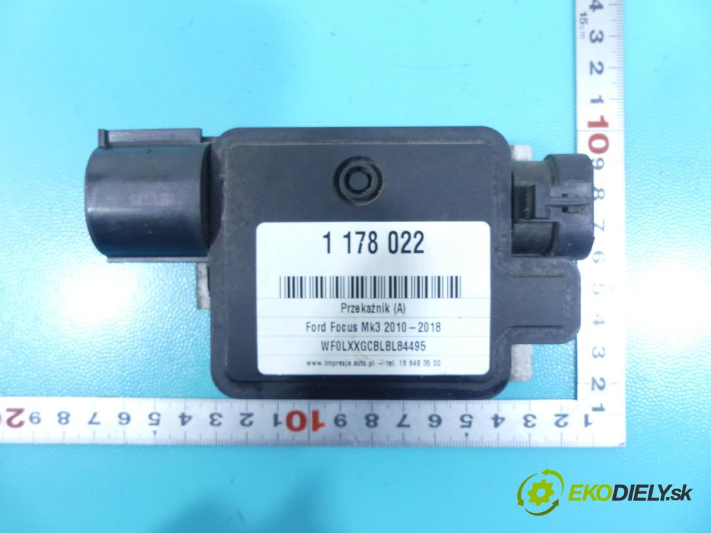 Ford Focus Mk3 2010-2018 1.6 tdci 116 HP manual 85 kW 1560 cm3 5- Relé: 940002906 (Relé)