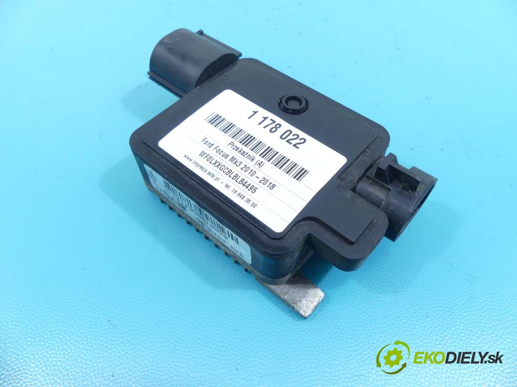 Ford Focus Mk3 2010-2018 1.6 tdci 116 HP manual 85 kW 1560 cm3 5- Relé: 940002906 (Relé)