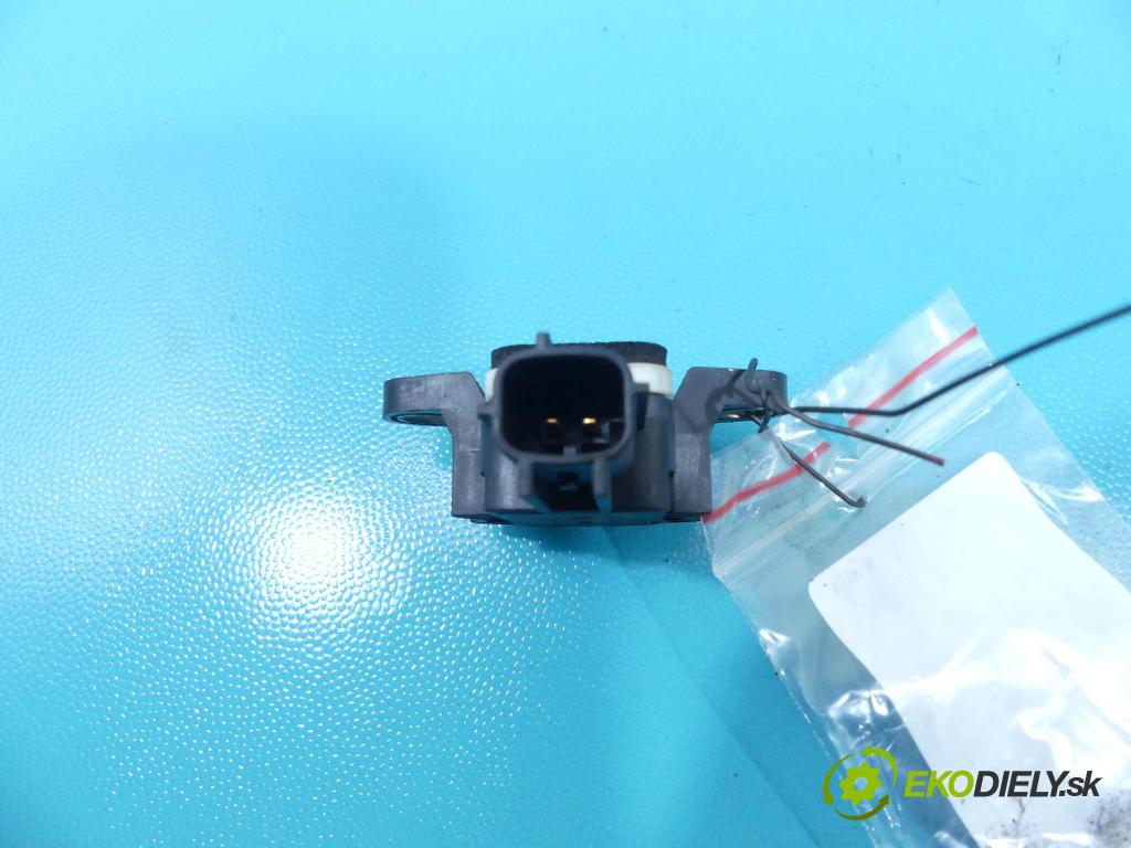 Audi A3 8P 2003-2012 2.0 tdi 136 HP manual 100 kW 1968 cm3 5- snímač šokovat: 8P0955557 (Snímače nárazu)