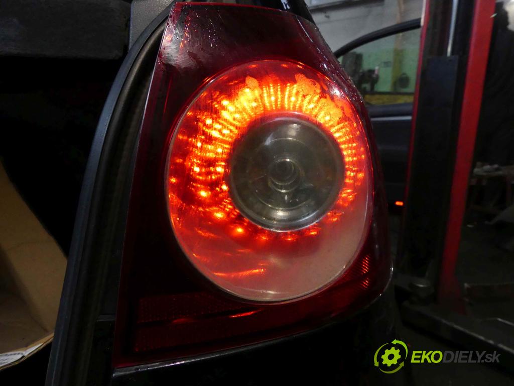 Vw Golf V 2003-2009 1.6 SR 102 HP manual 75 kW 1595 cm3 3- svetlo / reflektor zadné ľavé 1K0052204 (Ostatné)