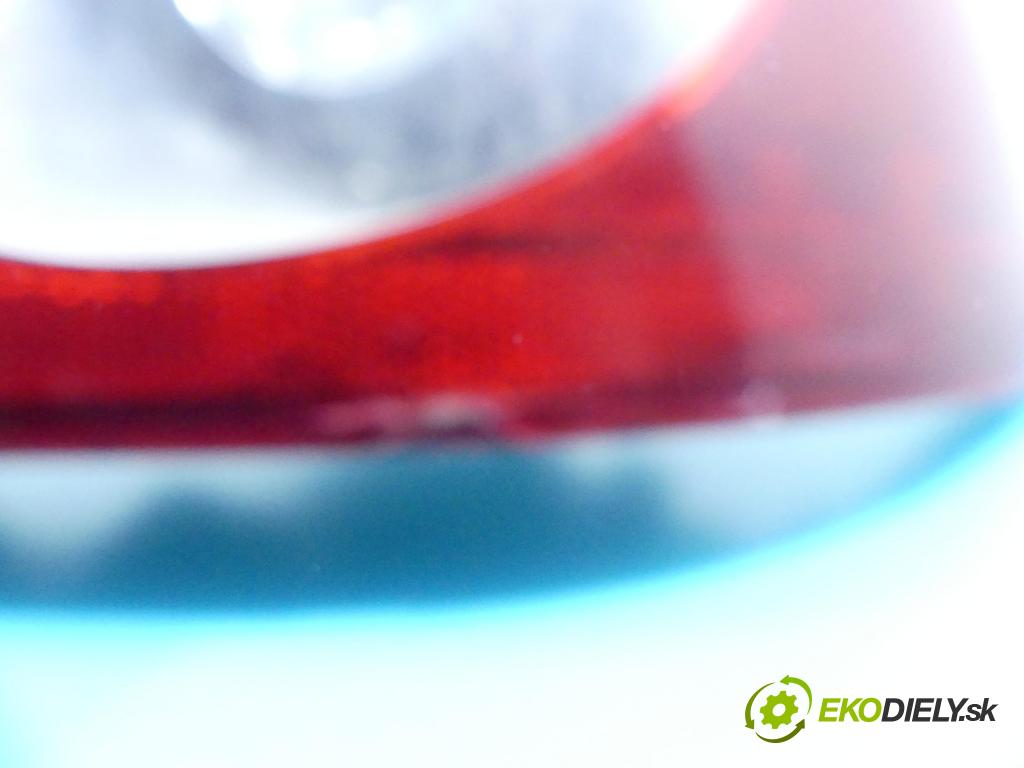 Vw Golf V 2003-2009 1.6 SR 102 HP manual 75 kW 1595 cm3 3- svetlo / reflektor zadné ľavé 1K0052204 (Ostatné)