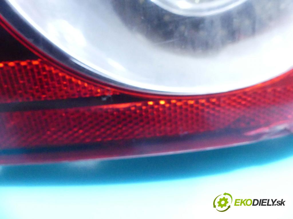 Vw Golf V 2003-2009 1.6 SR 102 HP manual 75 kW 1595 cm3 3- svetlo / reflektor zadné ľavé 1K0052204 (Ostatné)