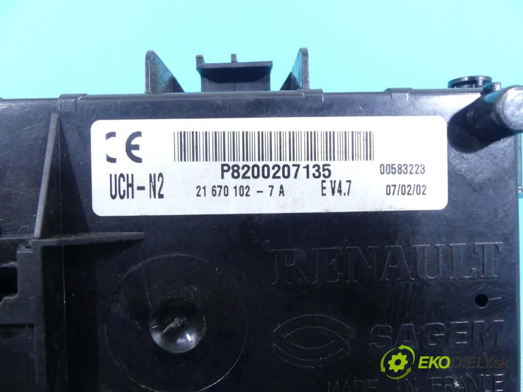 Renault Clio II 1998-2012 1.5 dci 65 HP manual 48 kW 1461 cm3 3- modul riadiaca jednotka P8200207135 (Ostatné)