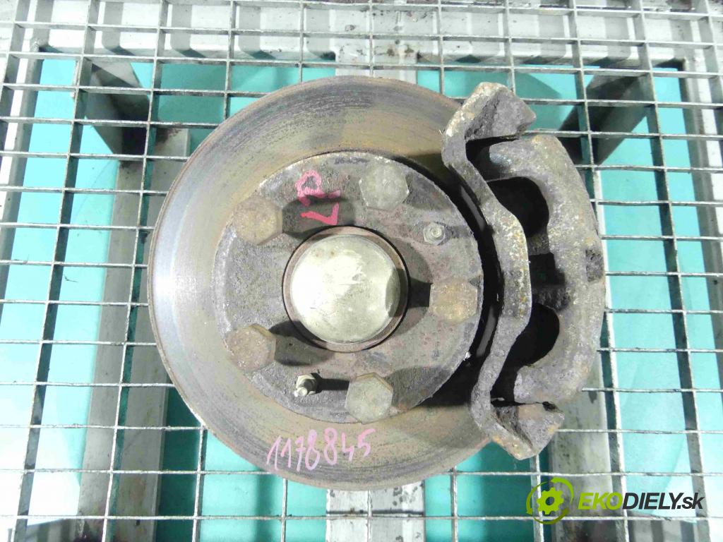 Iveco Daily III 1999-2006 2.8d 106 HP manual 78 kW 2800 cm3 5- náboj ľavé  (Náboje)