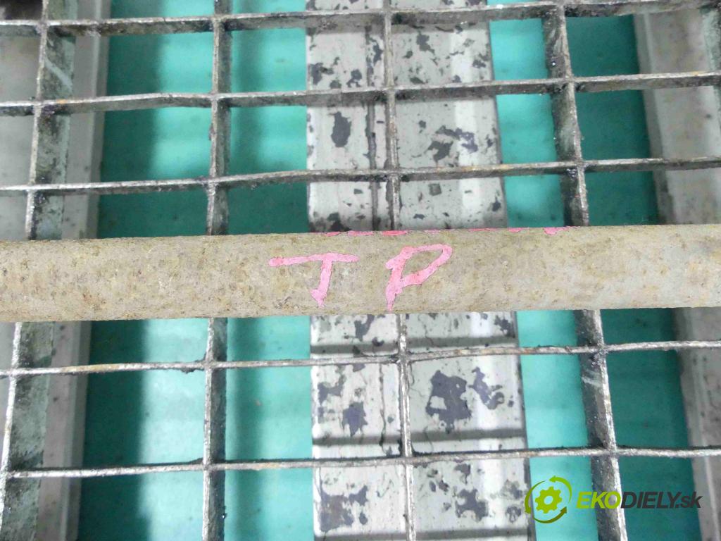 Nissan X-trail I T30 2001-2007 2.2 dci 114 HP manual 84 kW 2184 cm3 5- poloos pravé  (Poloosy)