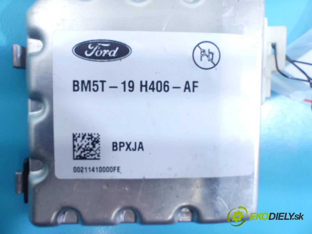 Ford Focus Mk3 2010-2018 1.6 tdci 116 HP manual 85 kW 1560 cm3 5- Kamera BM5T-19H406-AF