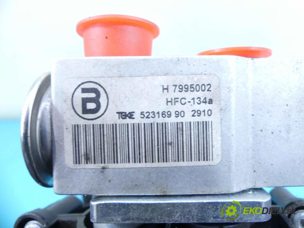 Porsche Panamera I 970 2009-2016 4.8 V8 400KM: automatic 294 kW 4806 cm3 5- radiator 97057301104 (Radiátory kúrenia)