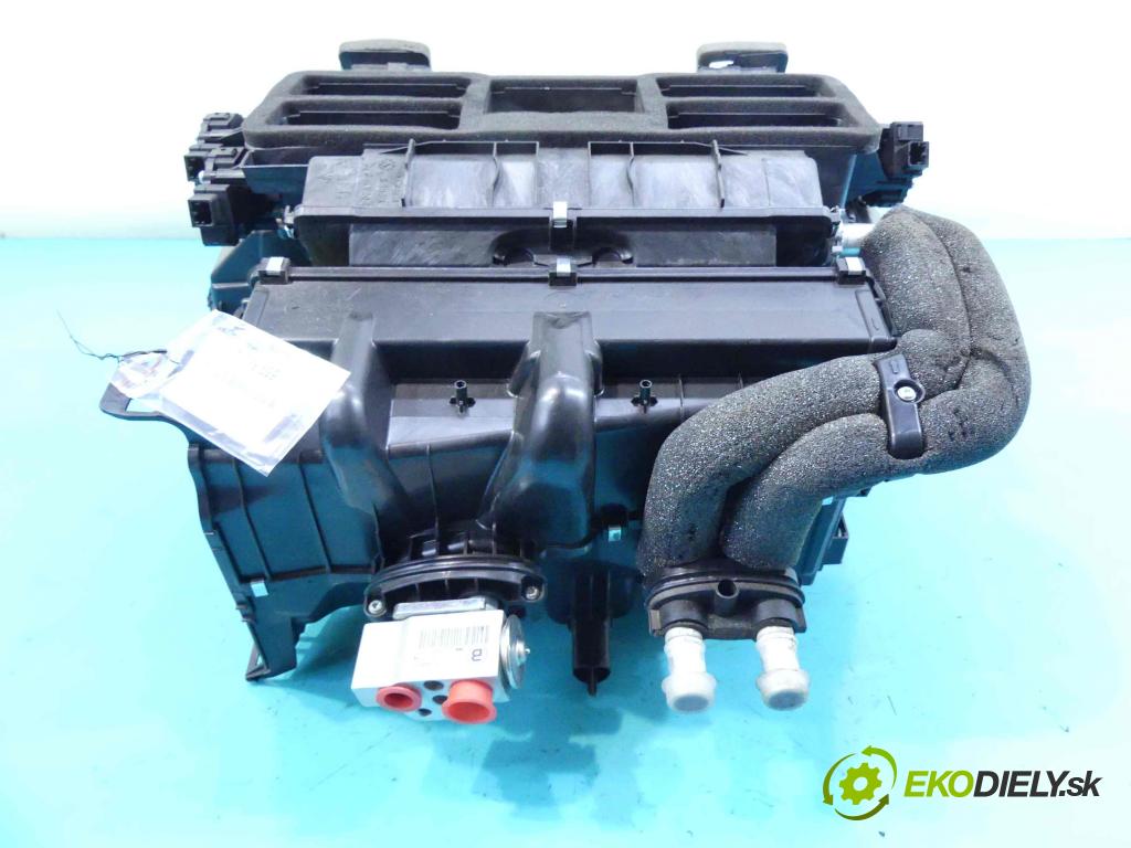 Porsche Panamera I 970 2009-2016 4.8 V8 400KM: automatic 294 kW 4806 cm3 5- radiator 97057301104 (Radiátory kúrenia)