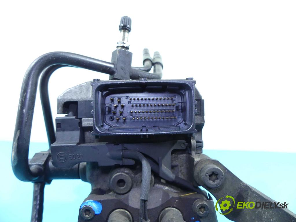 Saab 9-3 I 1998-2002 2.2 tid 125 hp manual 92 kW 2171 cm3 5- čerpadlo vstřikovací 0470504206 (Vstřikovací čerpadlo)