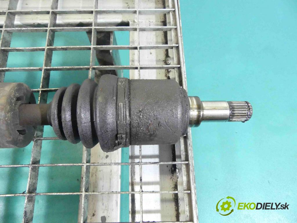 Fiat Stilo 1.4 16v 90 HP manual 66 kW 1368 cm3 5- poloos pravé  (Poloosy)