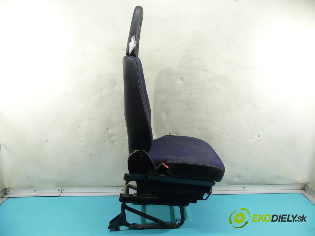 Iveco Daily III 1999-2006 2.3 HPI 136 HP manual 100 kW 2286 cm3 5- Sedačka ľavý 84050027139 (Sedačky, sedadlá)