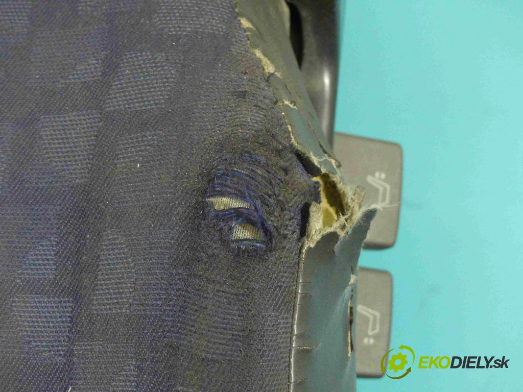 Iveco Daily III 1999-2006 2.3 HPI 136 HP manual 100 kW 2286 cm3 5- Sedačka ľavý 84050027139 (Sedačky, sedadlá)