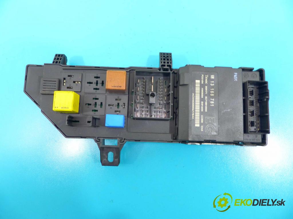 Opel Vectra C 2002-2008 1.9 cdti 120 HP manual 88 kW 1910 cm3 5- modul riadiaca jednotka 13168781 (Ostatné)