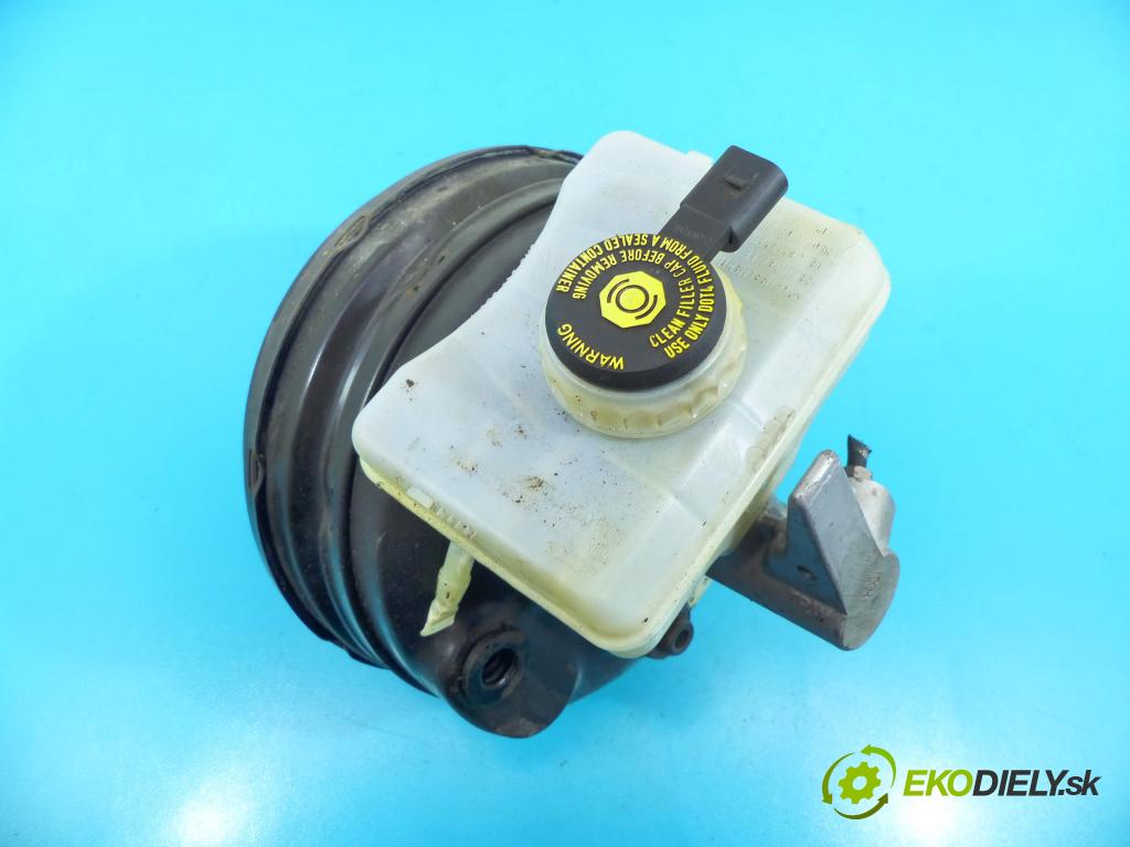 Audi A4 B8 2007-2015 2.0 tdi 143 HP manual 105 kW 1968 cm3 4- servo brzdové 8K0612103L