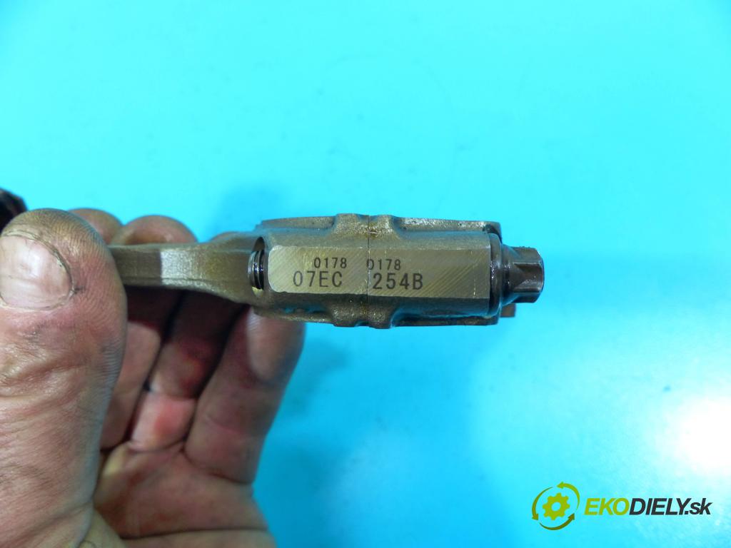 Kia Rio III 2011-2017 1.2 16v 85 HP manual 62,5 kW 1248 cm3 3- piest G4LA (Piesty)