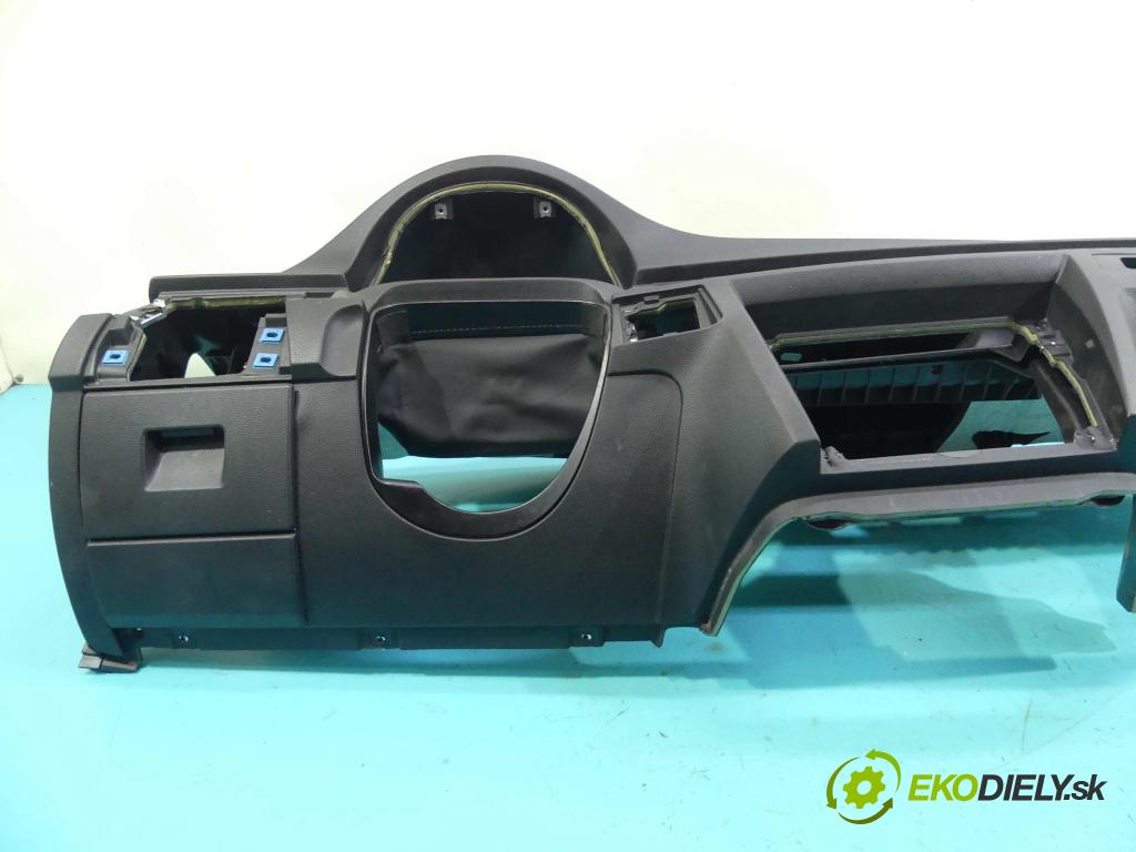 Bmw 3 E90 2005-2013 2.0b 170 HP manual 125 kW 1995 cm3 2- kokpit,pristrojová doska rozdeľovacia