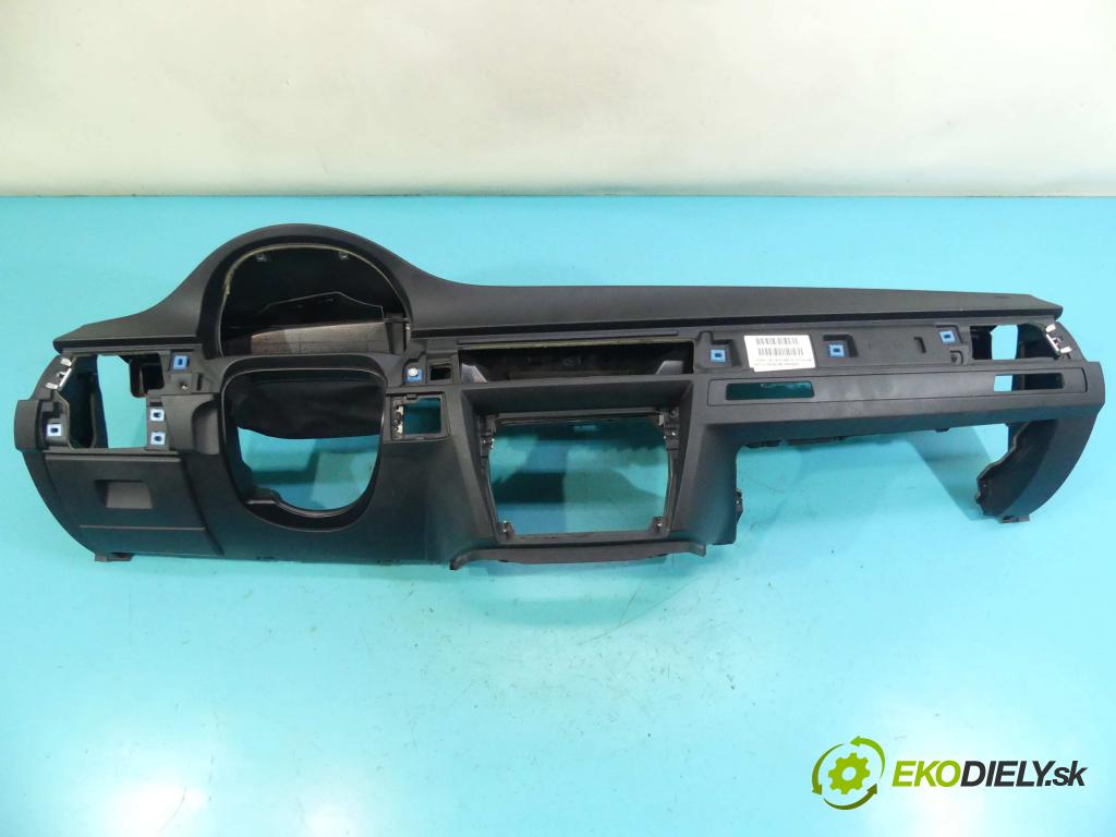 Bmw 3 E90 2005-2013 2.0b 170 HP manual 125 kW 1995 cm3 2- kokpit,pristrojová doska rozdeľovacia 