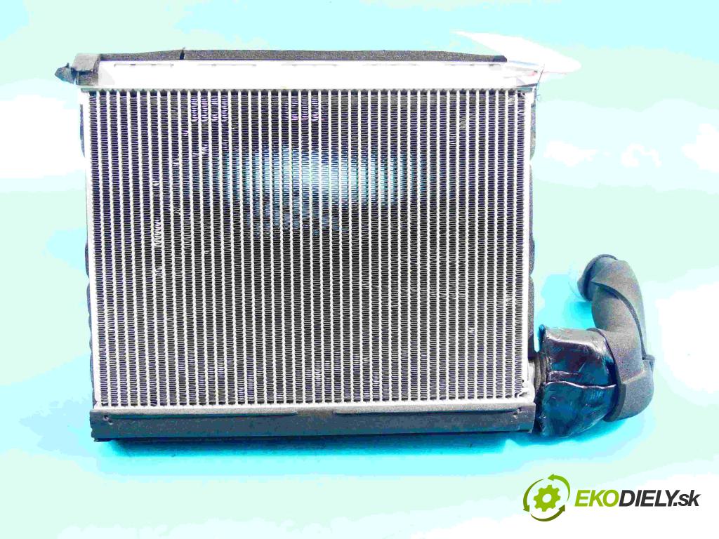 Lexus GS III 2005-2012 4.3 V8 283KM automatic 208 kW 4293 cm3 4- radiator  (Radiátory kúrenia)