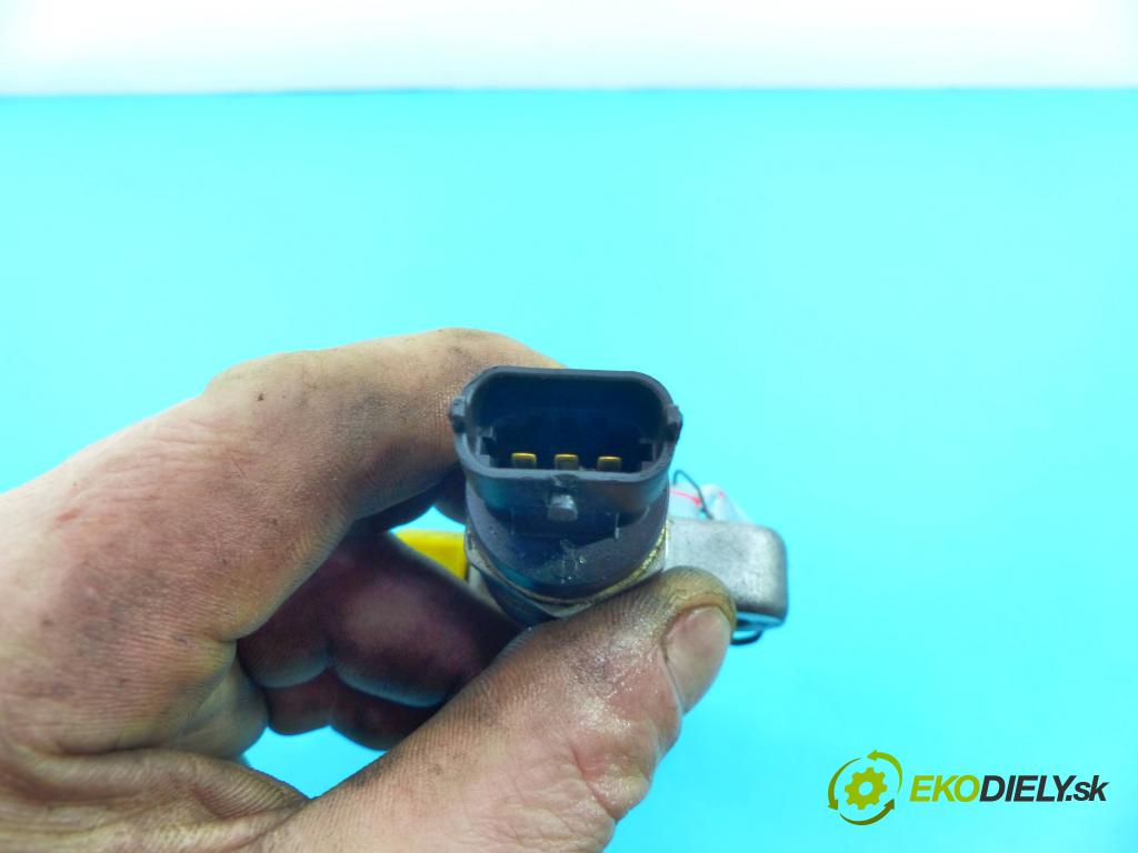 Kia Optima III 2010-2015 1.7 crdi 136 HP manual 100 kW 1685 cm3 4- lišta vstrekovacia 0445214181 (Vstrekovacie lišty)