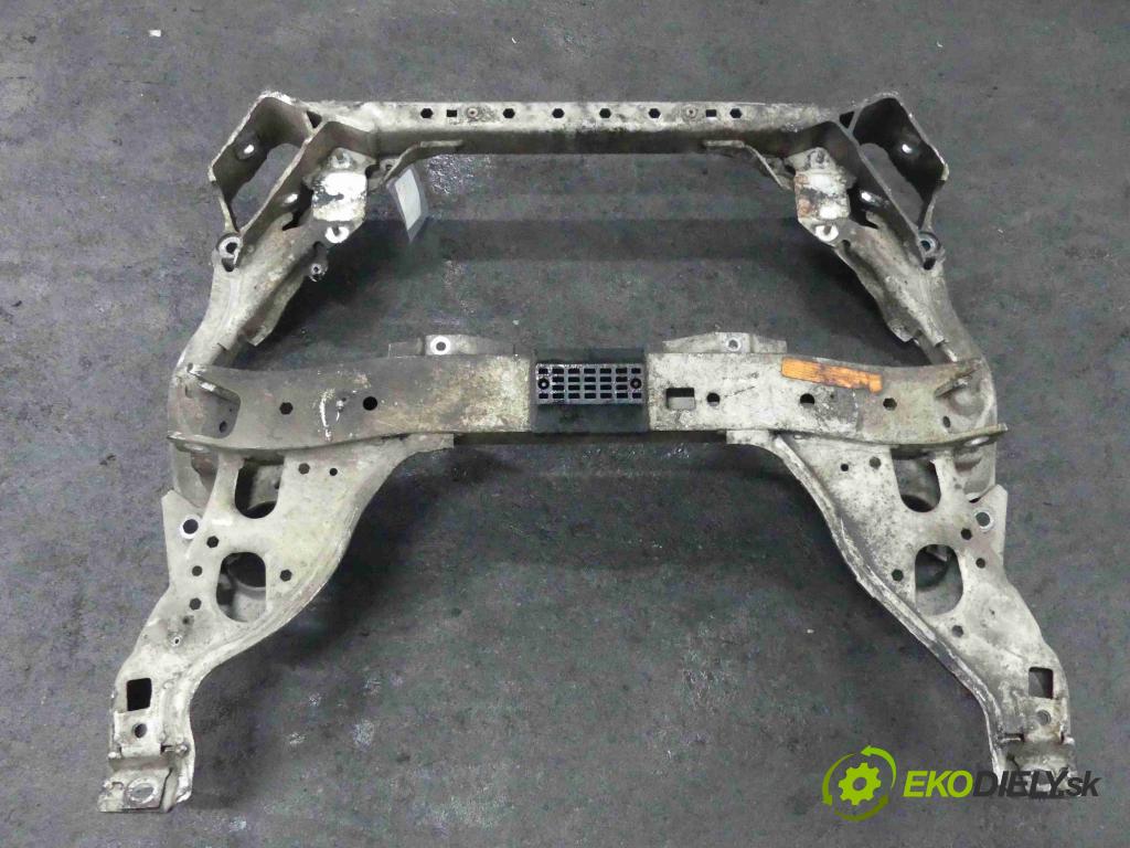 Bmw 1 E87 2004-2011 2.0d 143 hp manual 105 kW 1995 cm3 5- výztuha motoru