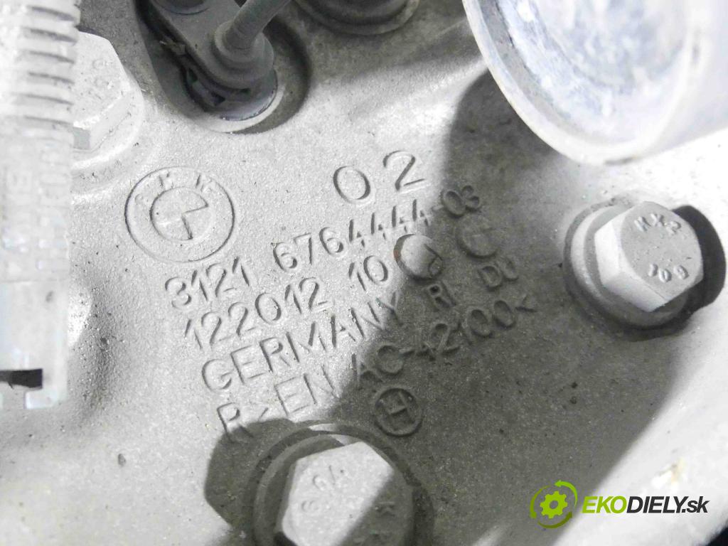 Bmw 3 E90 2005-2013 2.0b 170 HP manual 125 kW 1995 cm3 2- náboj pravé 6764444 (Náboje)