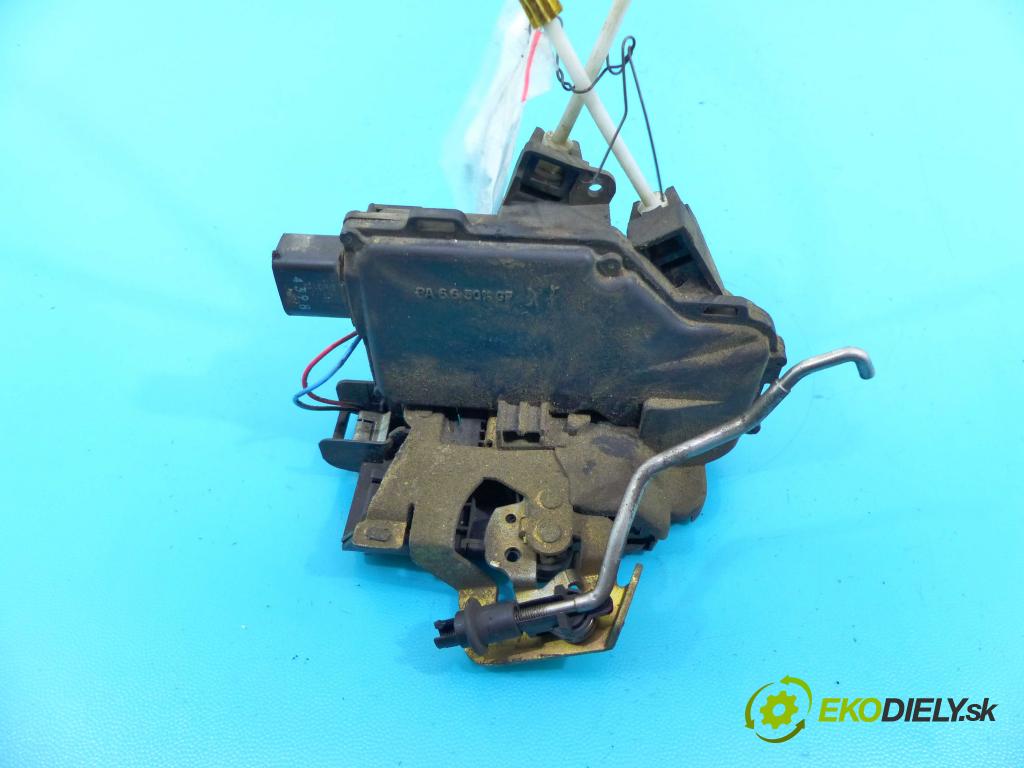 Audi A6 C5 1997-2004 2.4 v6 165 hp manual 121 kW 2393 cm3 4- zámek zadní levý